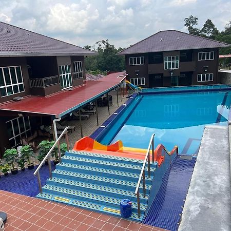 Paradise Valley Resort Broga Семених Экстерьер фото