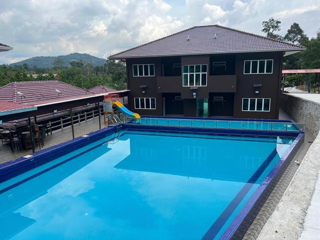 Paradise Valley Resort Broga Семених Экстерьер фото
