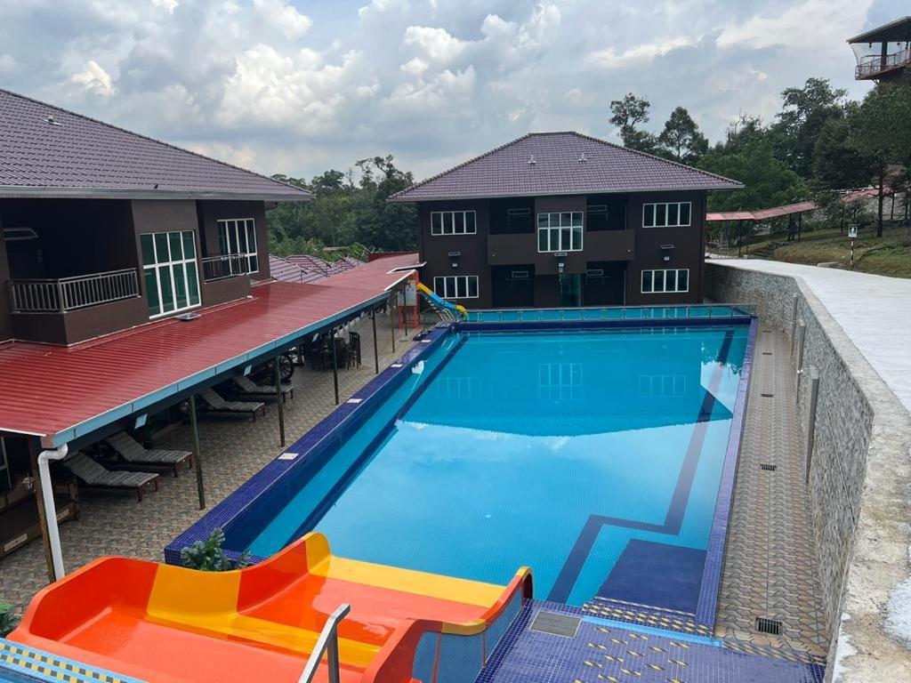 Paradise Valley Resort Broga Семених Экстерьер фото